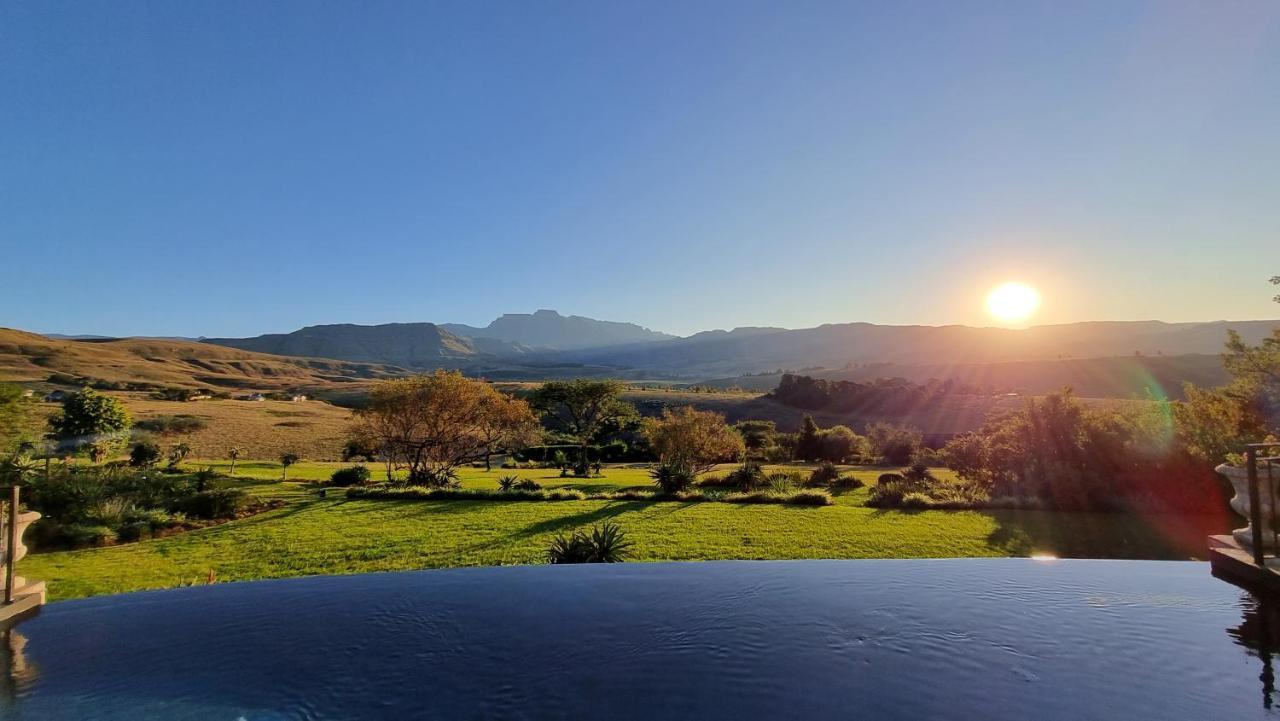 Inkungu Lodge Champagne Valley Ngoại thất bức ảnh