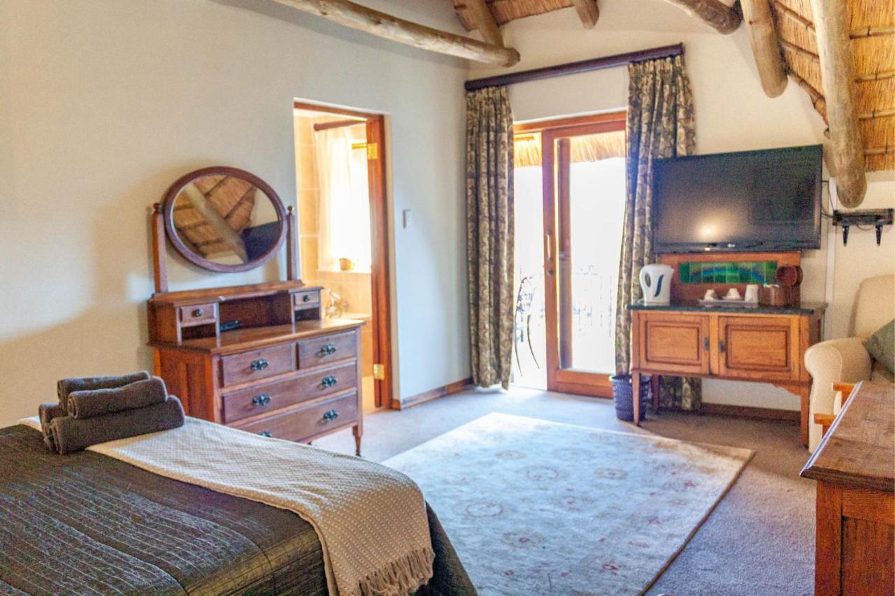 Inkungu Lodge Champagne Valley Ngoại thất bức ảnh