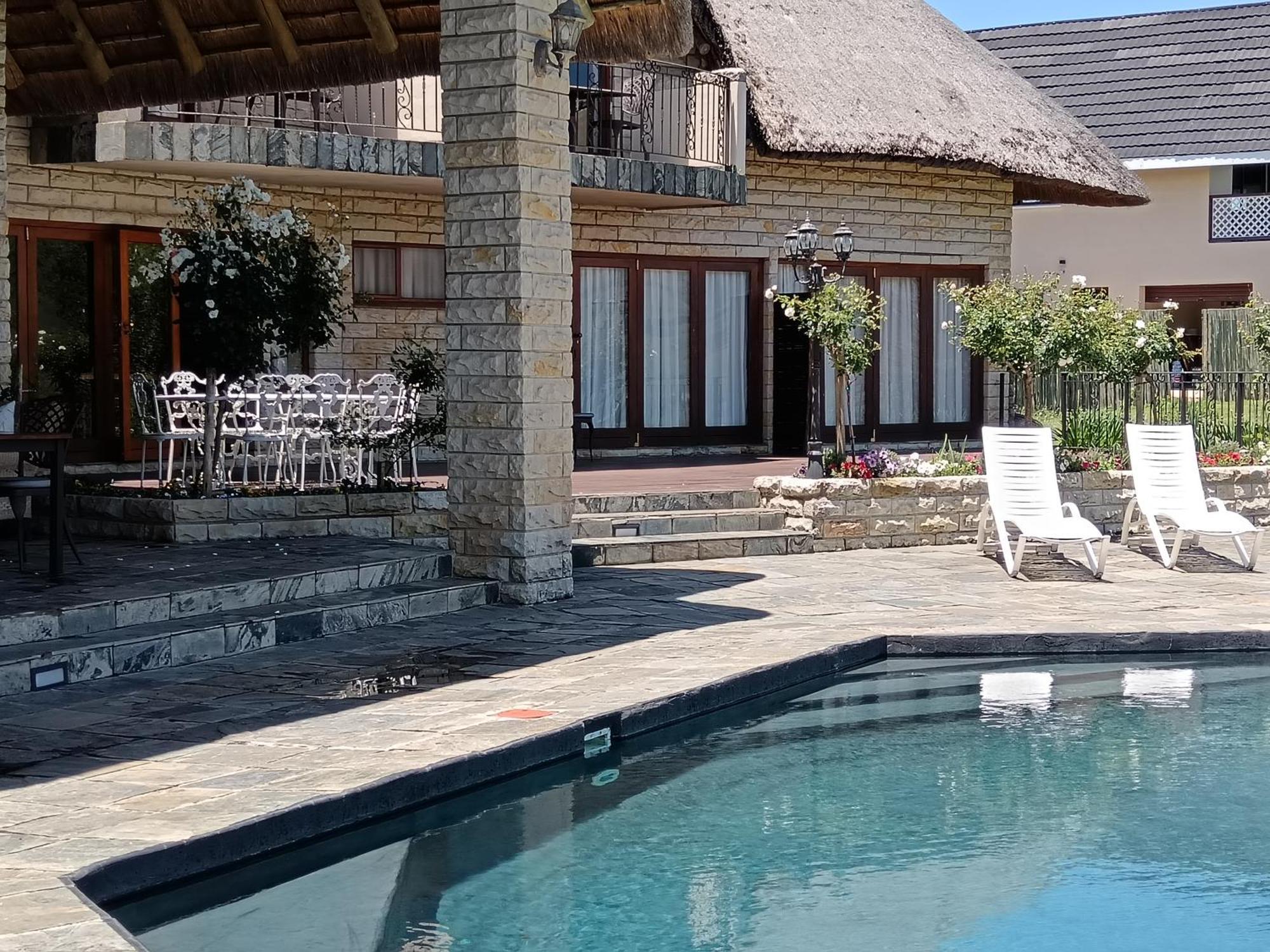 Inkungu Lodge Champagne Valley Ngoại thất bức ảnh