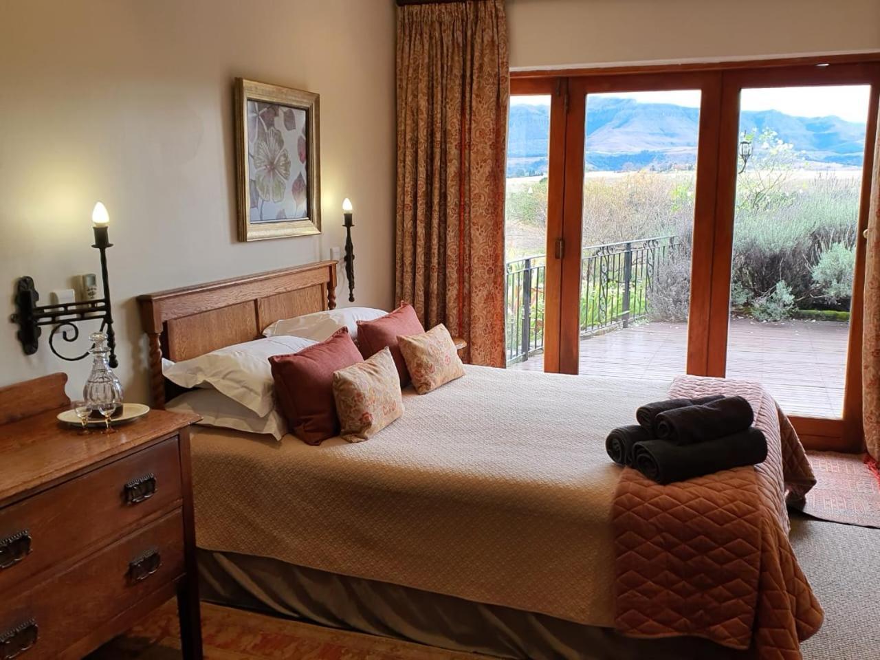 Inkungu Lodge Champagne Valley Ngoại thất bức ảnh