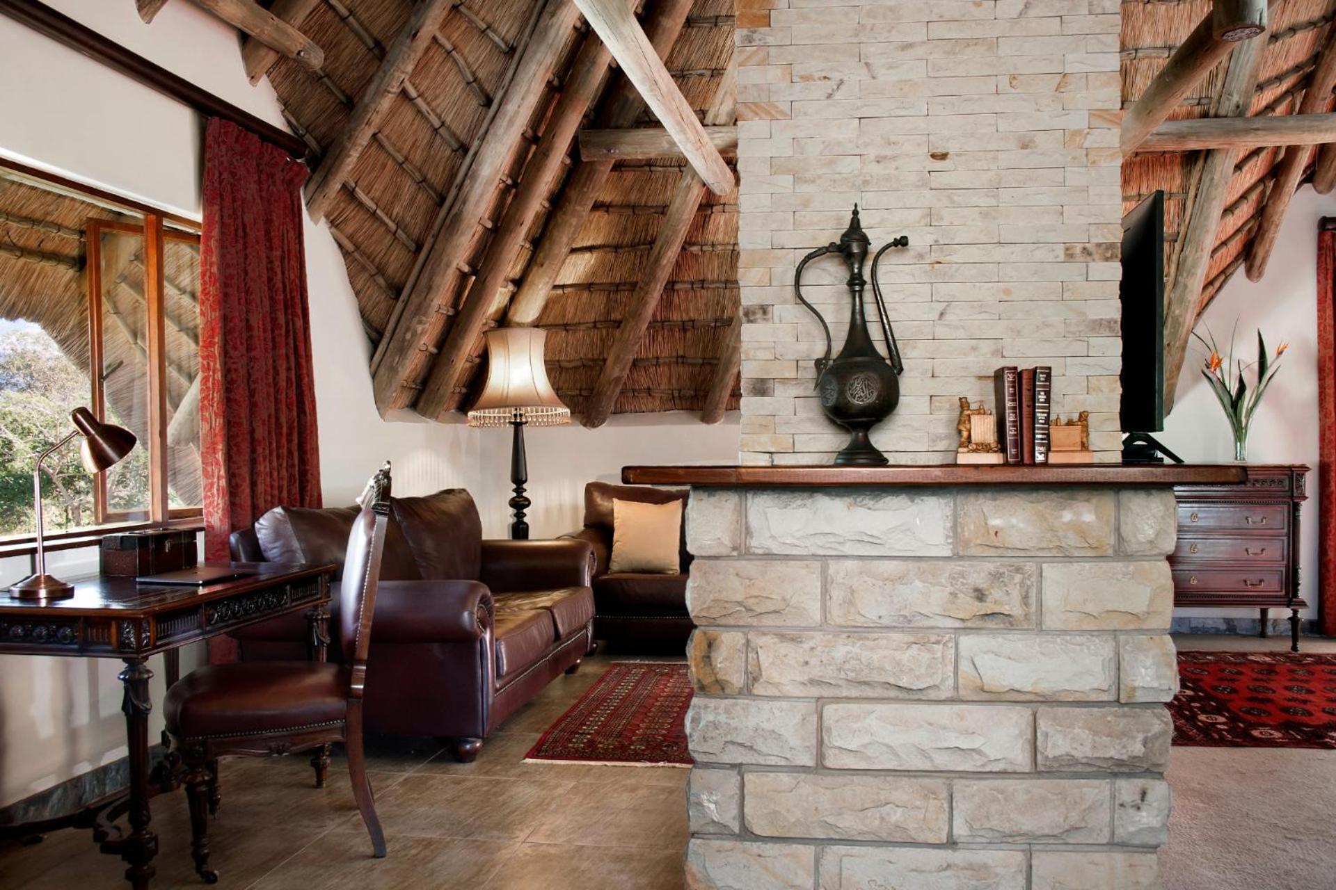 Inkungu Lodge Champagne Valley Ngoại thất bức ảnh