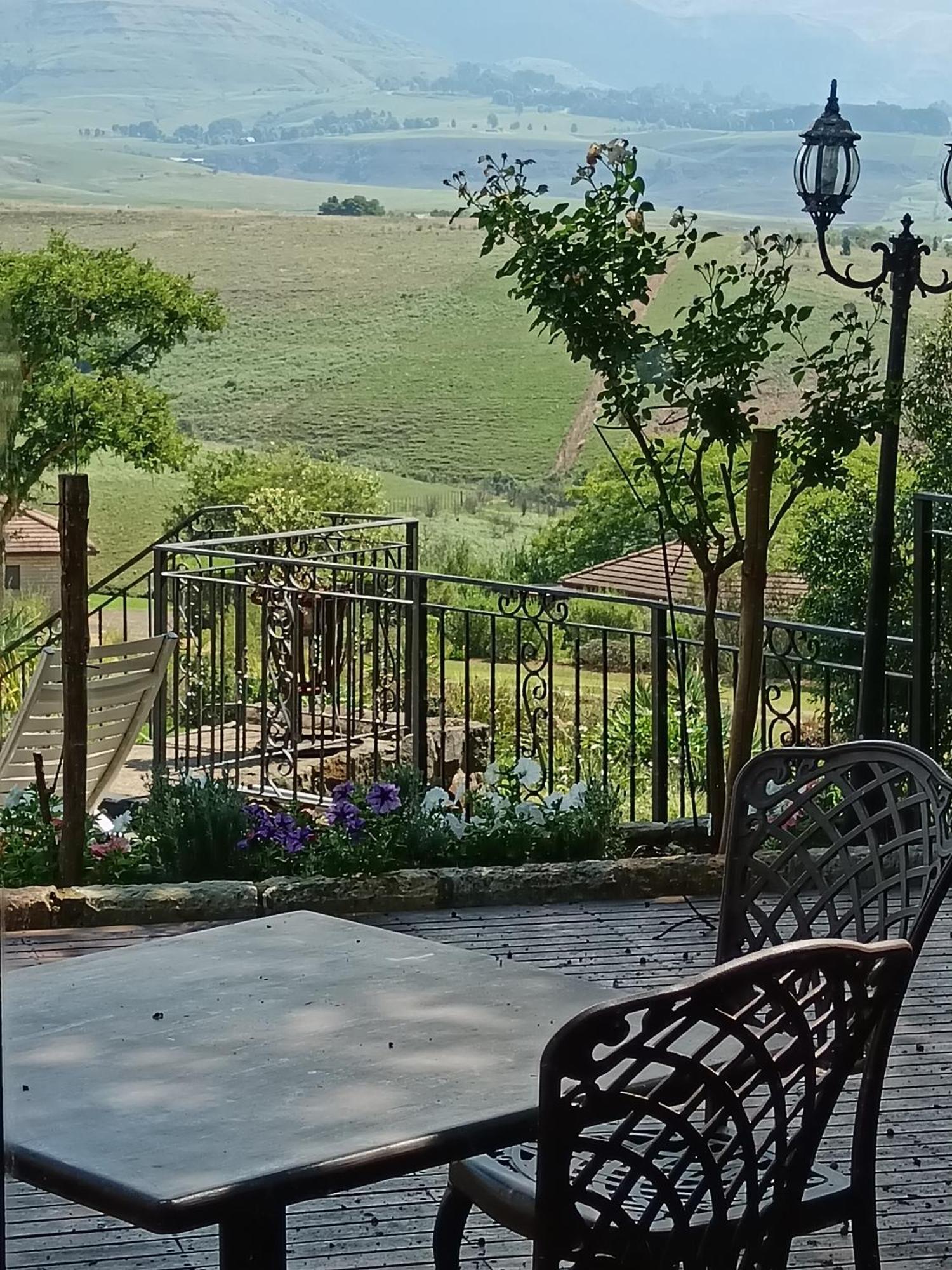 Inkungu Lodge Champagne Valley Ngoại thất bức ảnh