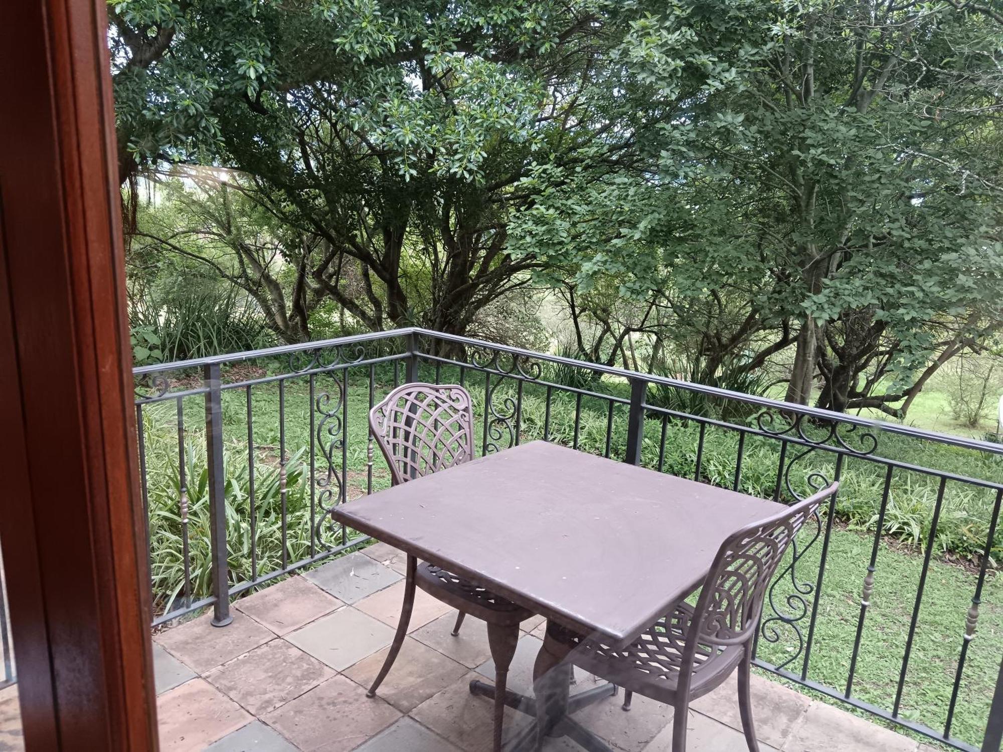 Inkungu Lodge Champagne Valley Ngoại thất bức ảnh