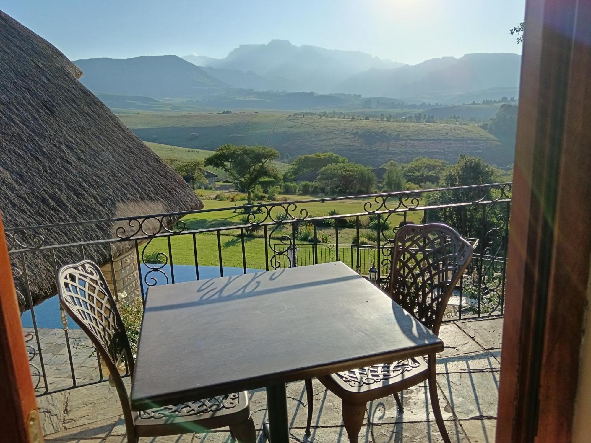 Inkungu Lodge Champagne Valley Ngoại thất bức ảnh